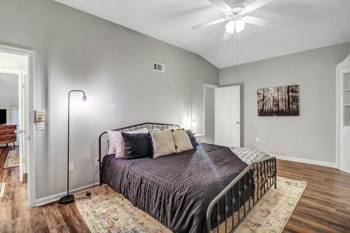 Apartament Eagle'S Landing Loft-Downtown Above Bull & Barrel Statesboro Zewnętrze zdjęcie