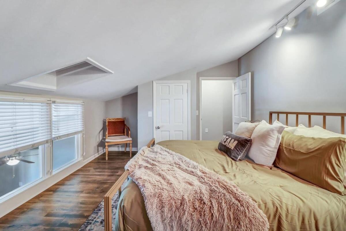 Apartament Eagle'S Landing Loft-Downtown Above Bull & Barrel Statesboro Zewnętrze zdjęcie
